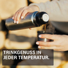 Die Isolierflasche aus Edelstahl mit Trinkdeckel ist perfekt für unterwegs