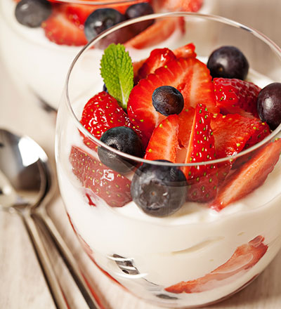 Beeren-Joghurt mit INSTICK